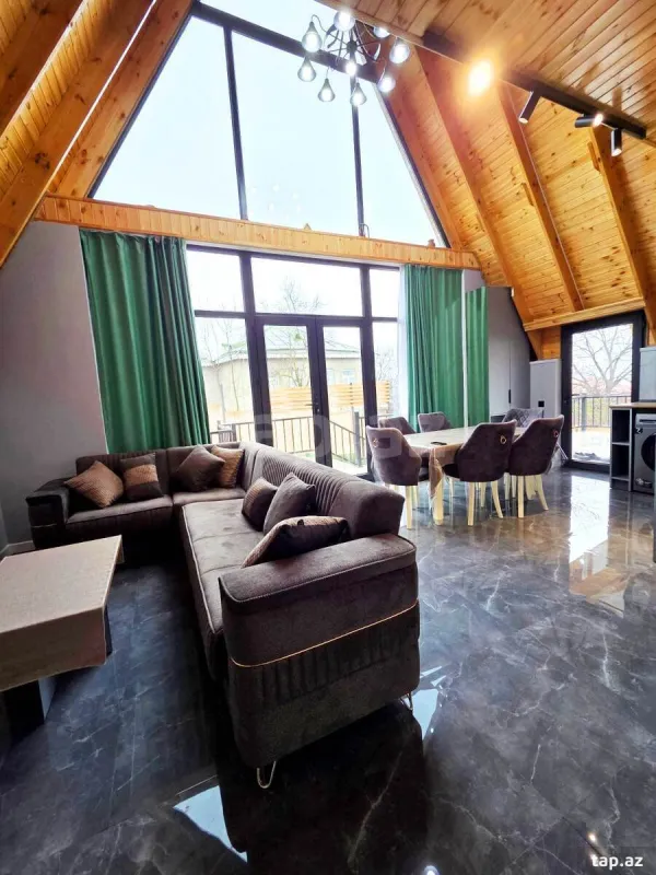 Kirayə verilir 4 otaqlı həyət evi