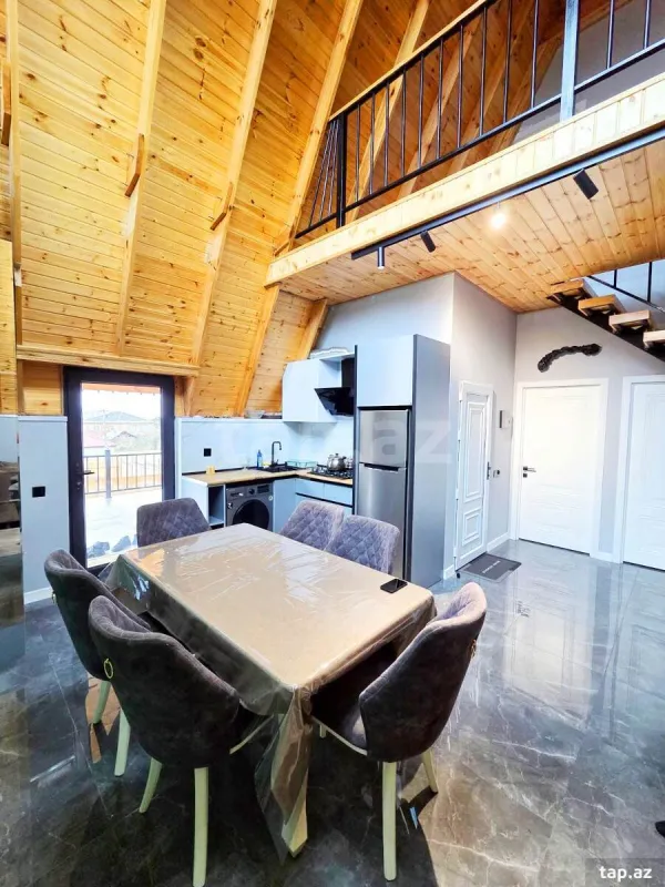 Kirayə verilir 4 otaqlı həyət evi