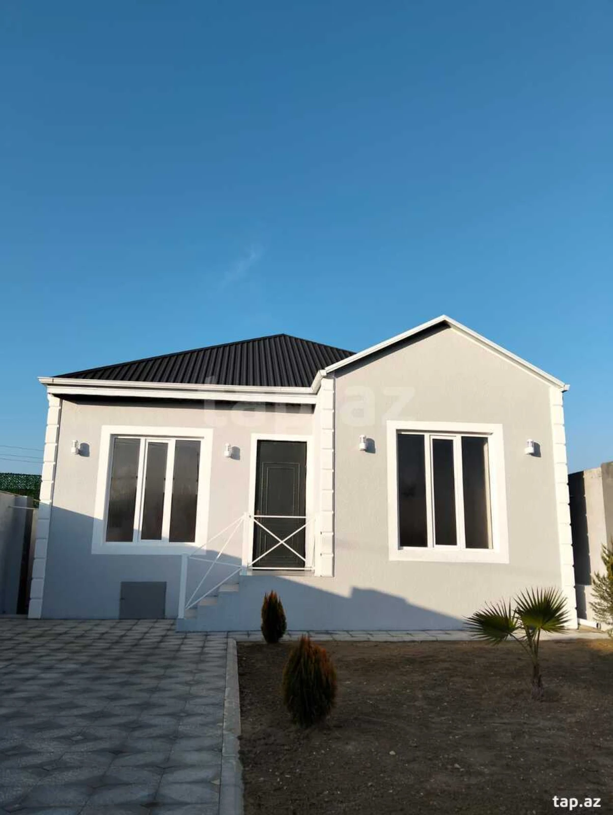 Satılır 3 otaqlı həyət evi