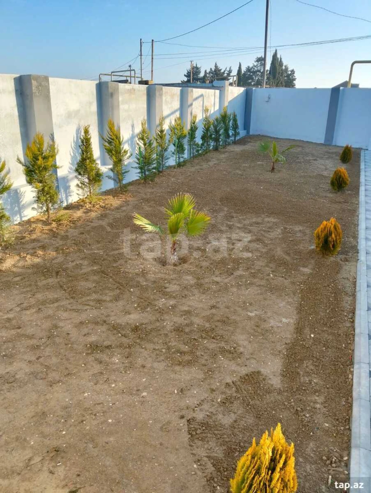 Satılır 3 otaqlı həyət evi