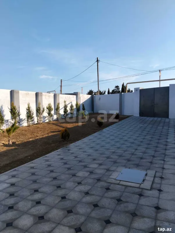 Satılır 3 otaqlı həyət evi