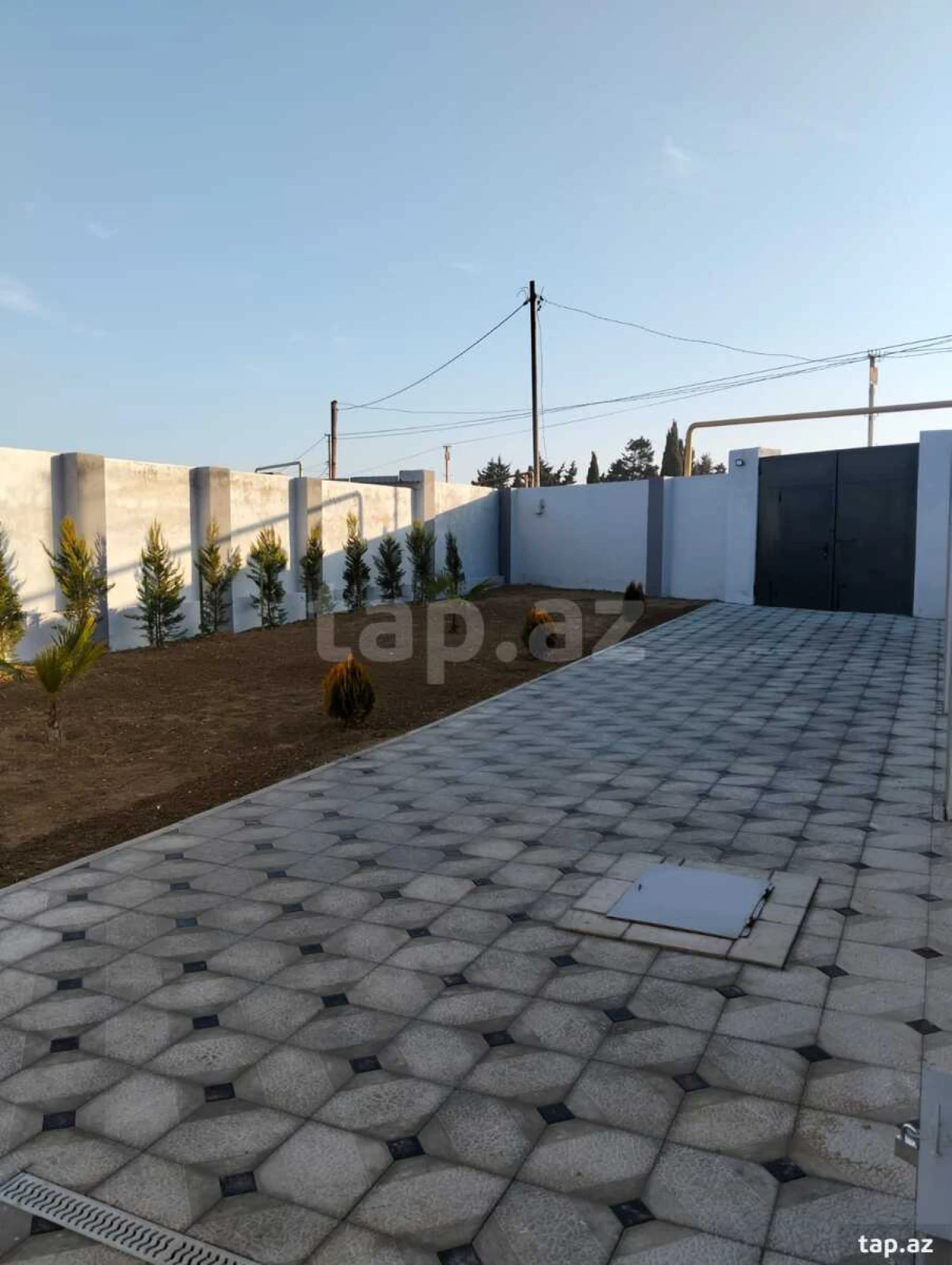 Satılır 3 otaqlı həyət evi