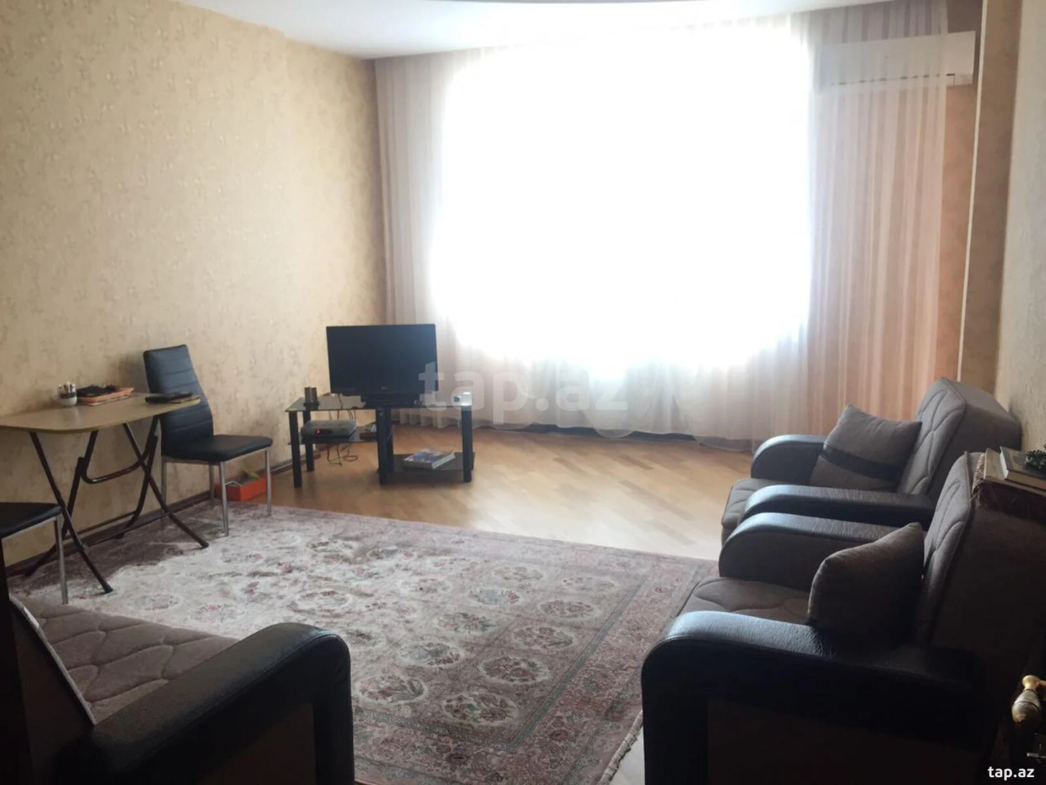 Kirayə verilir 2 otaqlı yeni tikili 85 m²