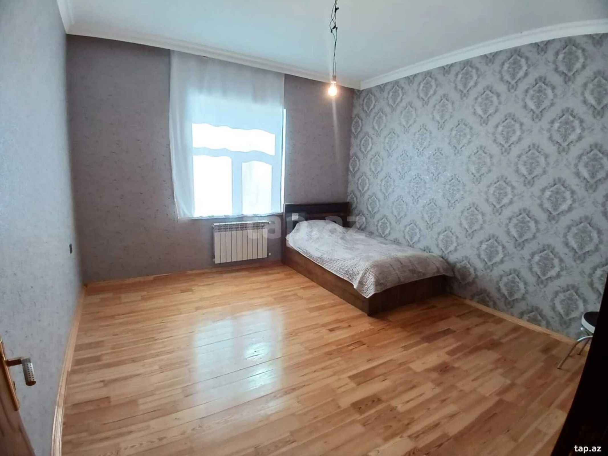 Satılır 6 otaqlı həyət evi