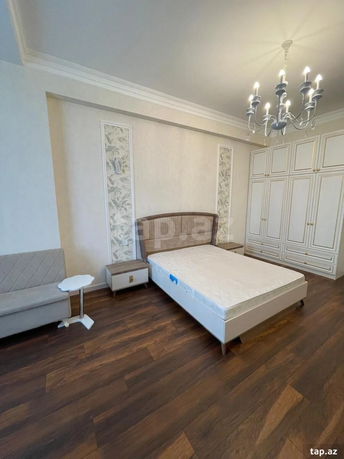 Kirayə verilir 2 otaqlı yeni tikili 70 m²
