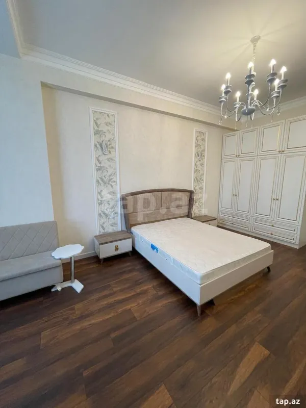 Kirayə verilir 2 otaqlı yeni tikili 70 m²