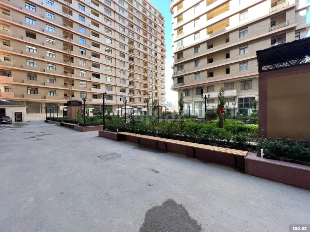 Kirayə verilir 2 otaqlı yeni tikili 70 m²