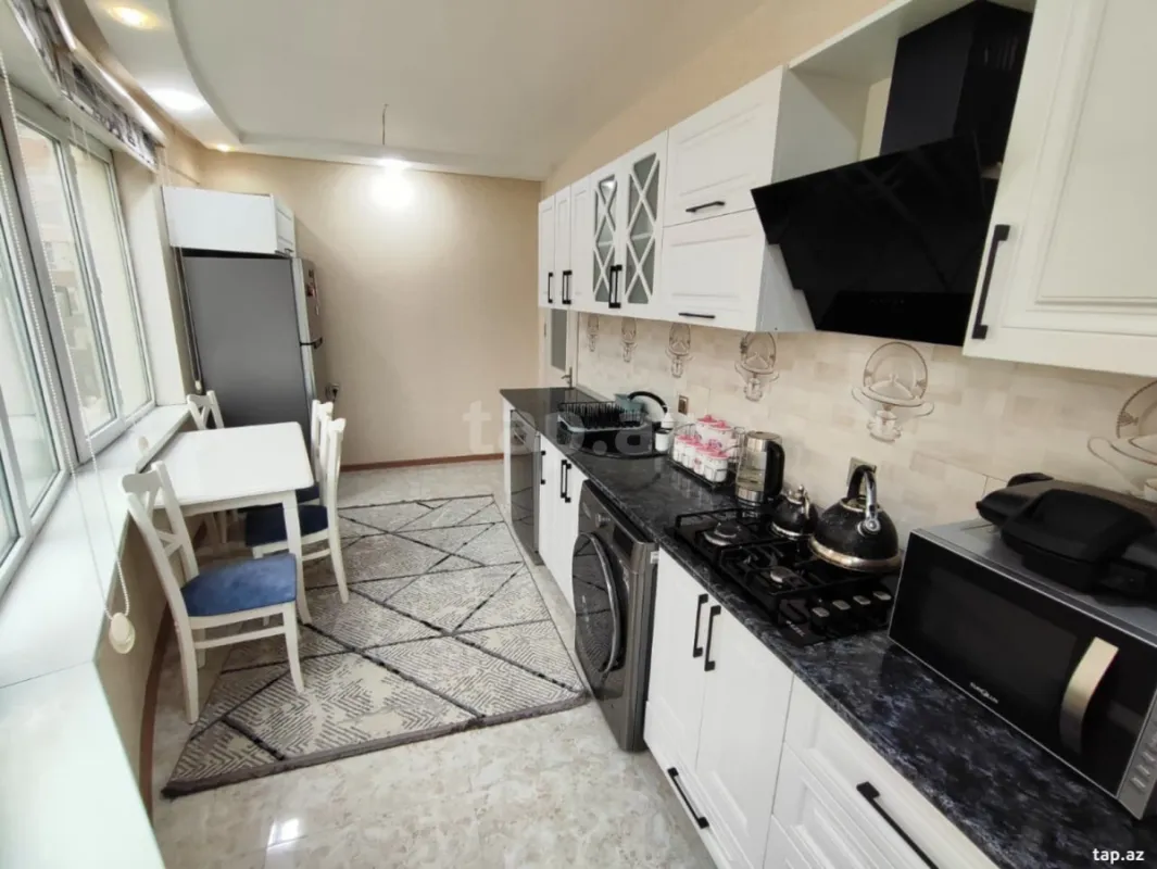 Satılır 2 otaqlı yeni tikili 70 m²