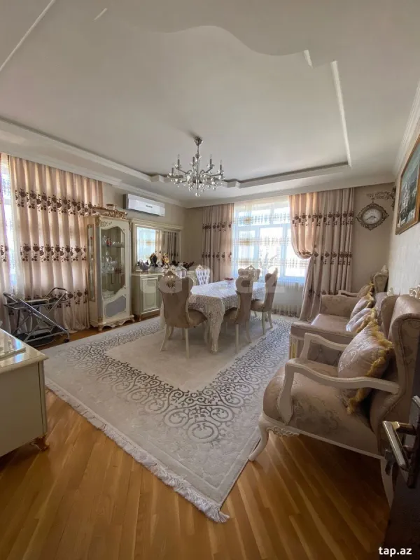 Satılır 4 otaqlı yeni tikili 135 m²