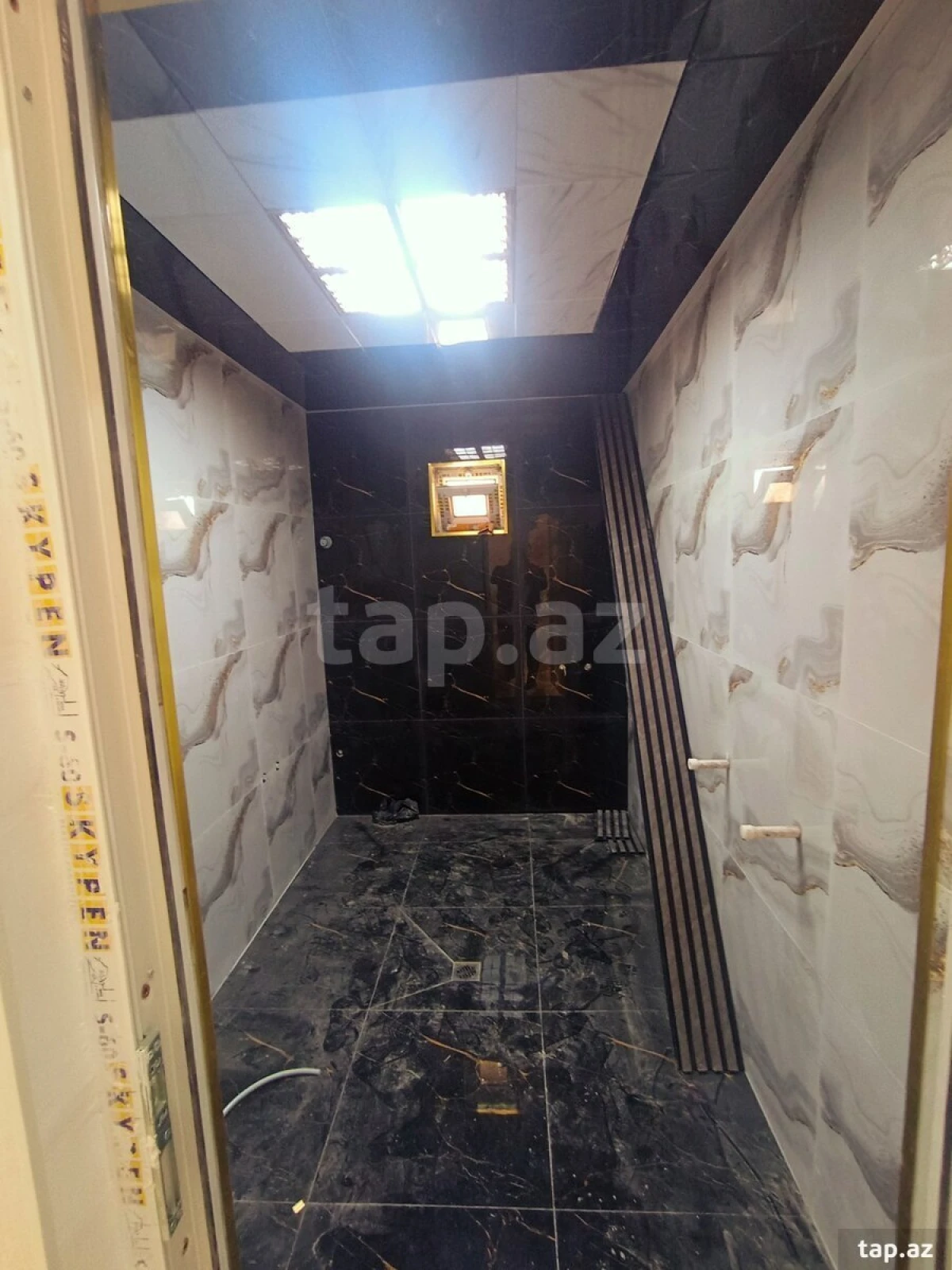 Satılır 5 otaqlı həyət evi