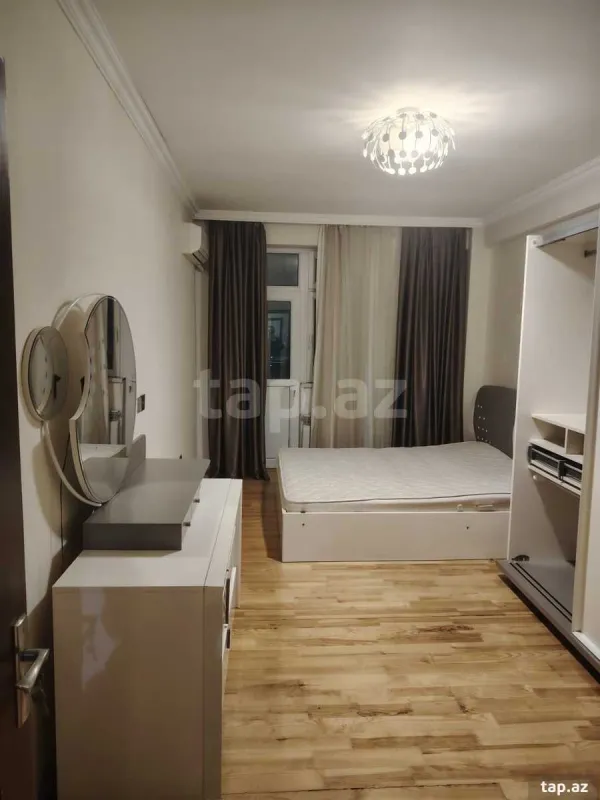 Kirayə verilir 3 otaqlı yeni tikili 100 m²