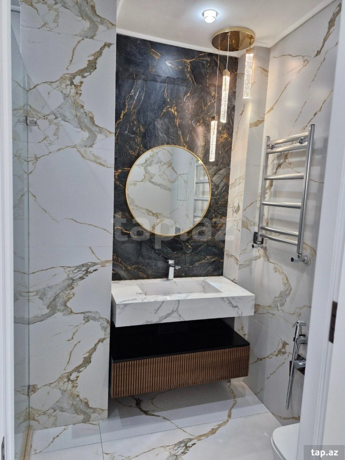 Satılır 3 otaqlı yeni tikili 114 m²