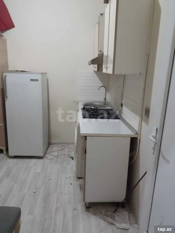 Kirayə verilir 1 otaqlı yeni tikili 14 m²