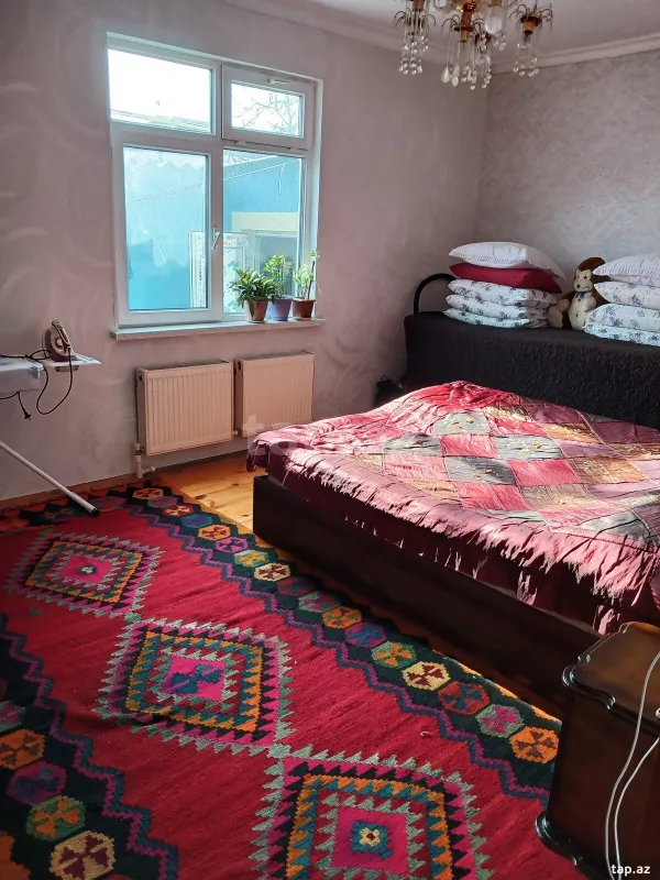 Satılır 3 otaqlı həyət evi