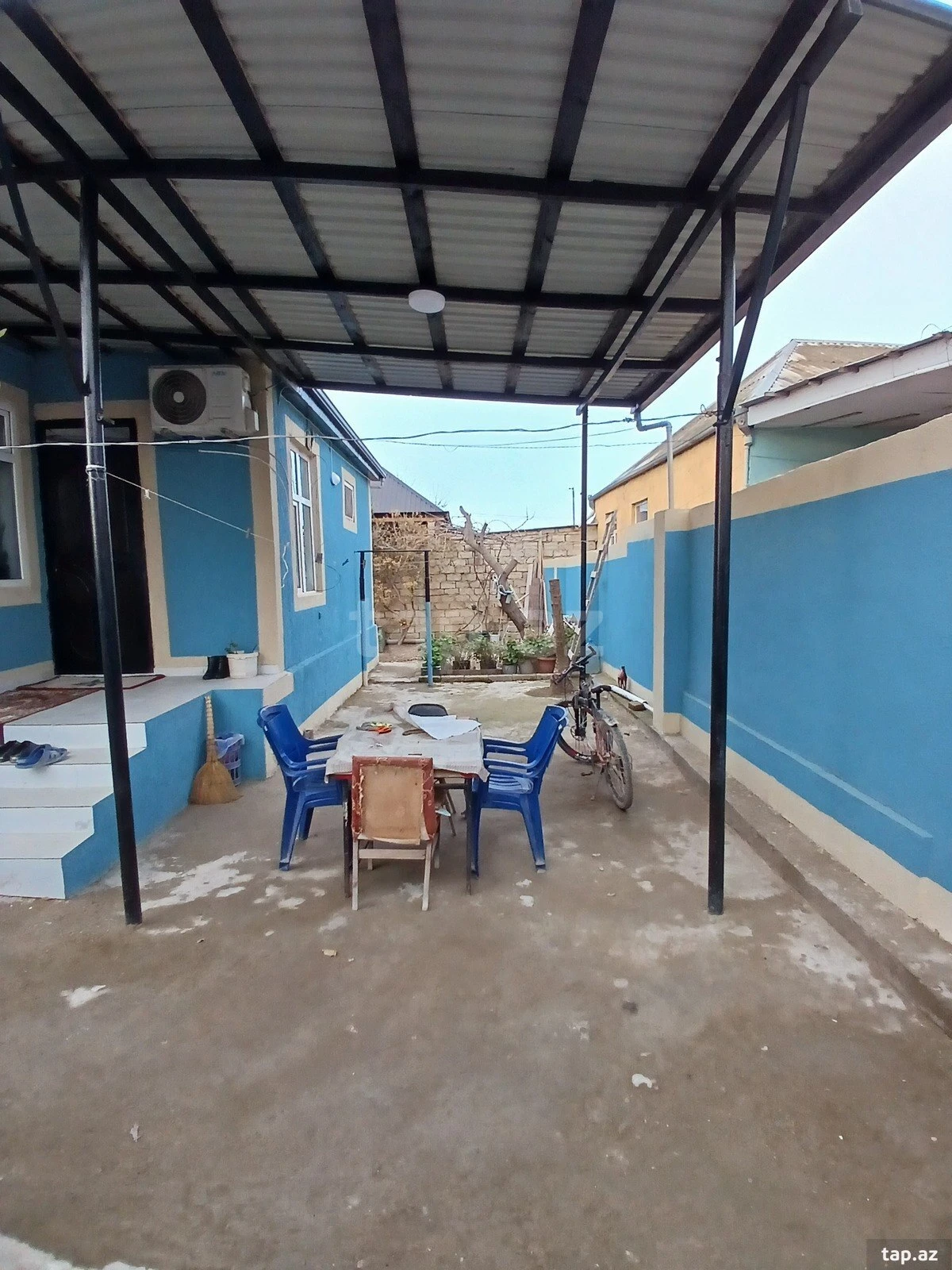 Satılır 3 otaqlı həyət evi