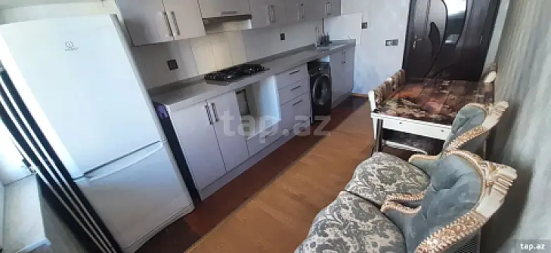 Kirayə verilir 2 otaqlı yeni tikili 70 m²