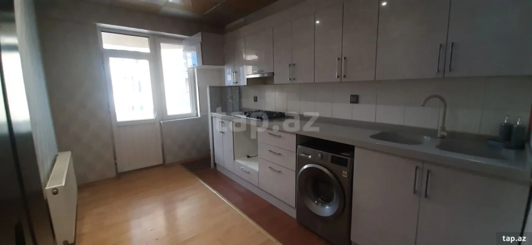 Kirayə verilir 2 otaqlı yeni tikili 70 m²