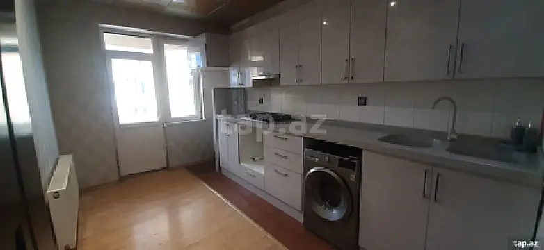 Kirayə verilir 2 otaqlı yeni tikili 70 m²