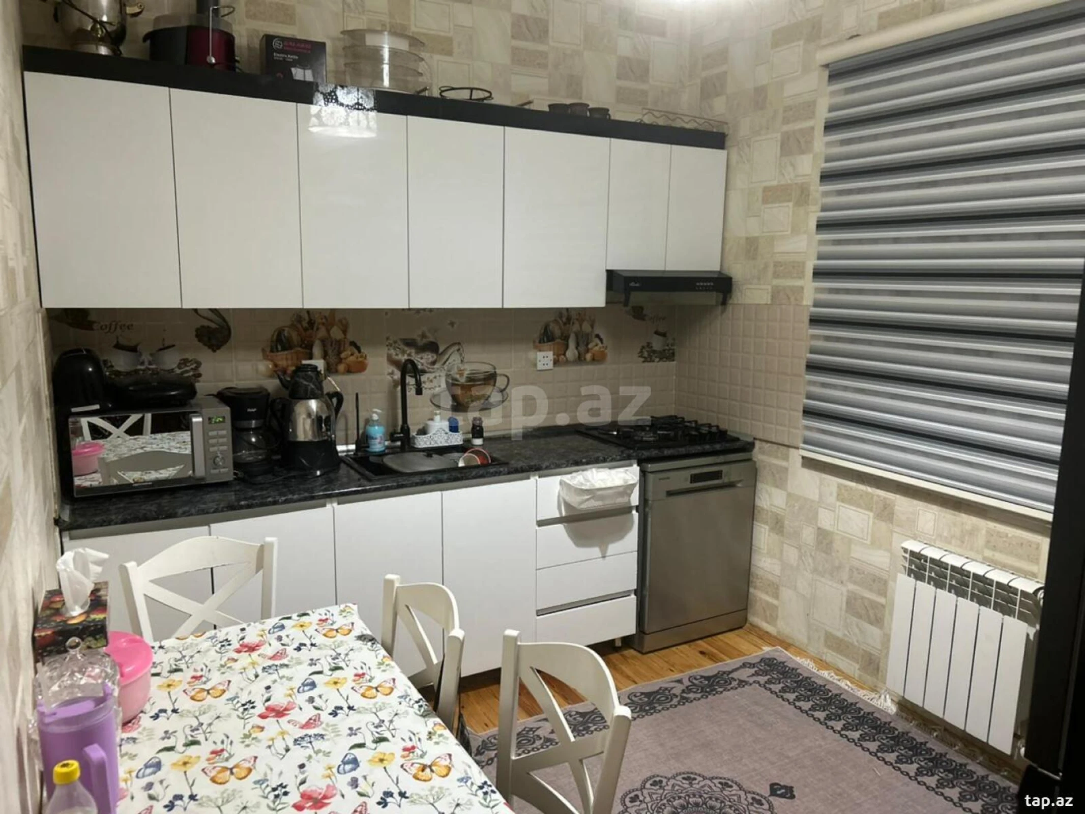 Satılır 4 otaqlı həyət evi