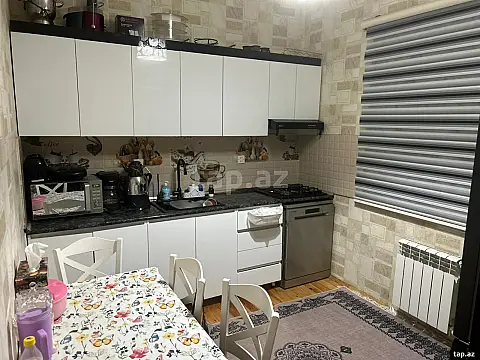 Satılır 4 otaqlı həyət evi