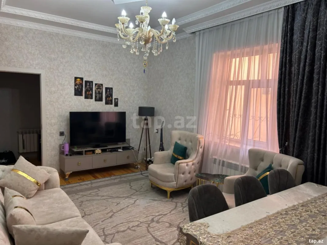 Satılır 4 otaqlı həyət evi