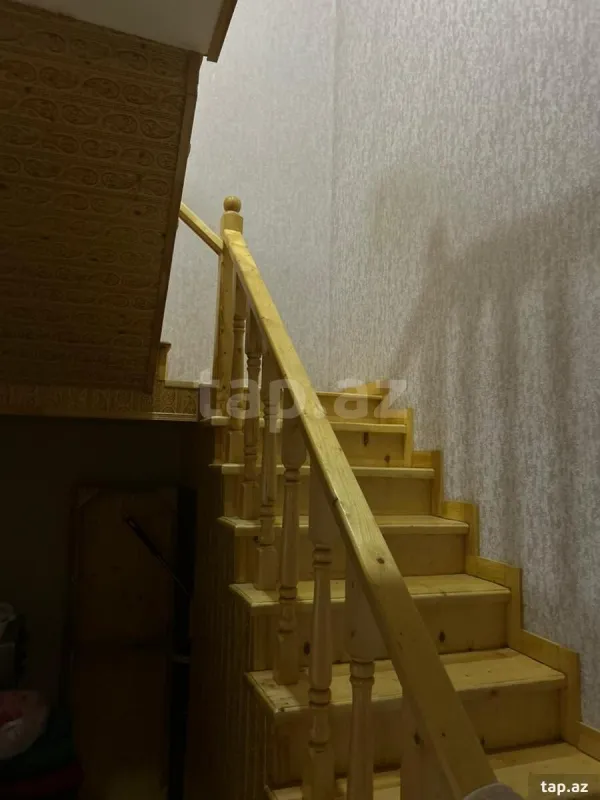 Satılır 4 otaqlı həyət evi