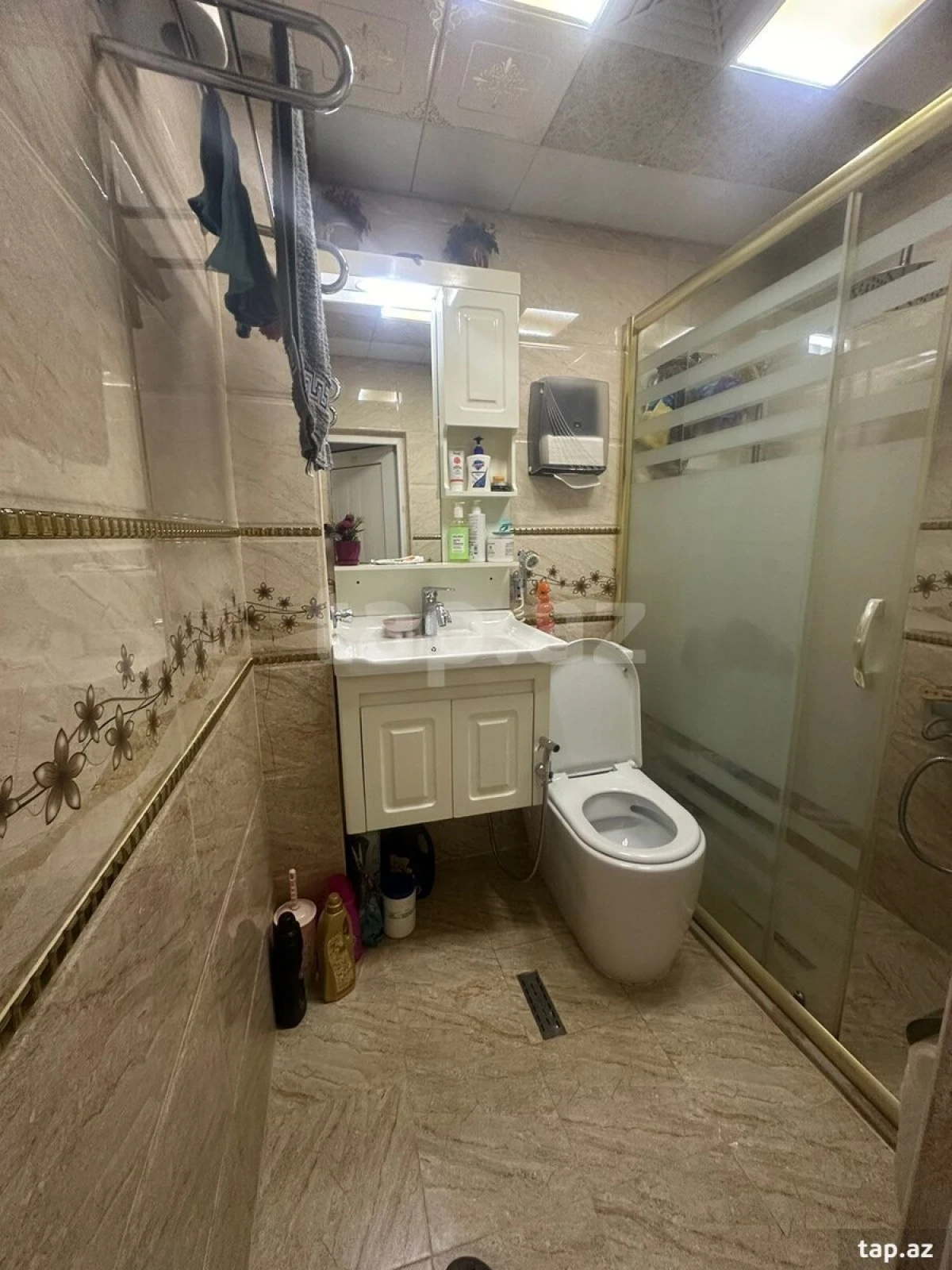Kirayə verilir 2 otaqlı mənzil 65 m²