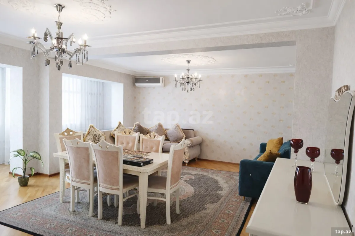 Satılır 5 otaqlı mənzil 120 m²