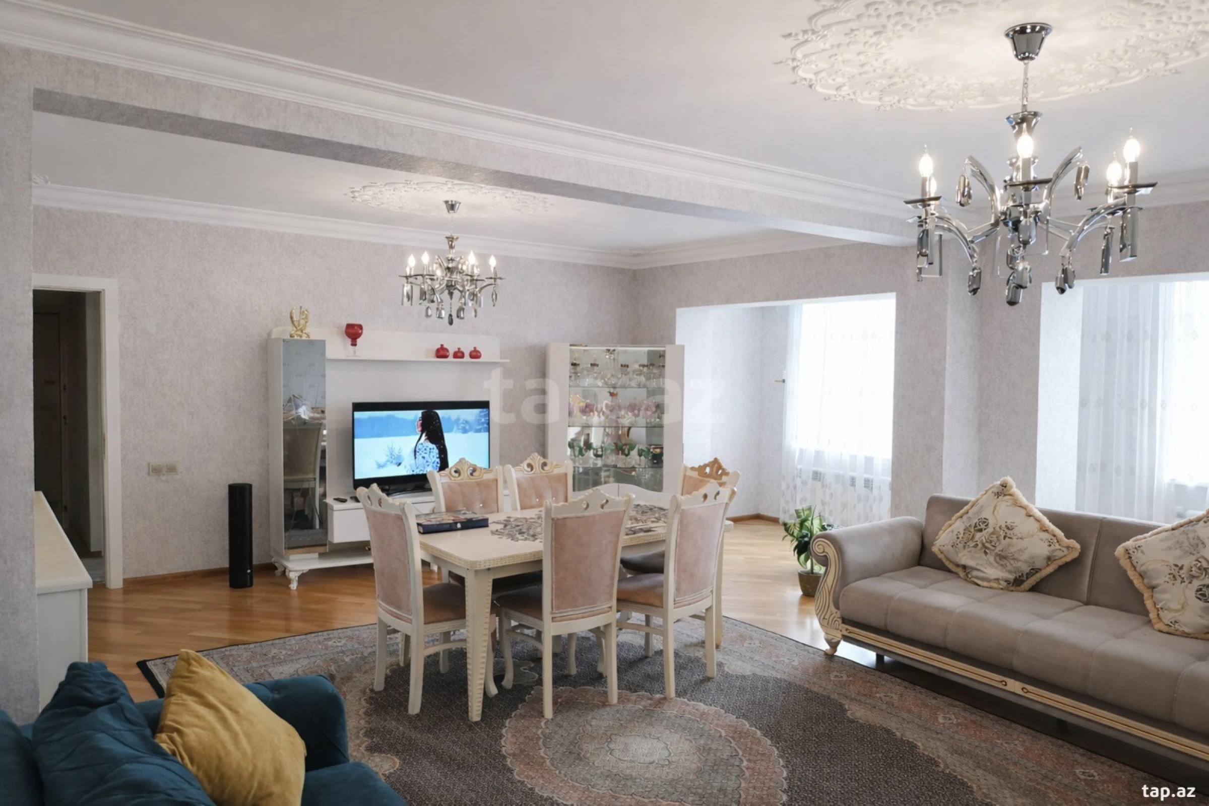 Satılır 5 otaqlı mənzil 120 m²