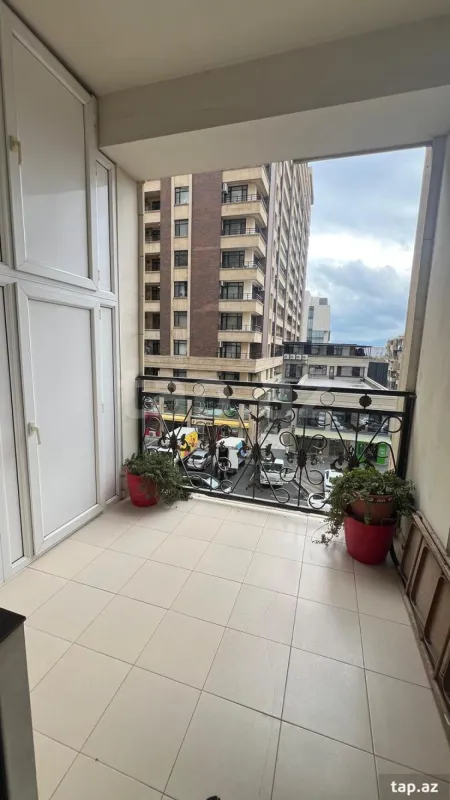 Satılır 2 otaqlı yeni tikili 96 m²