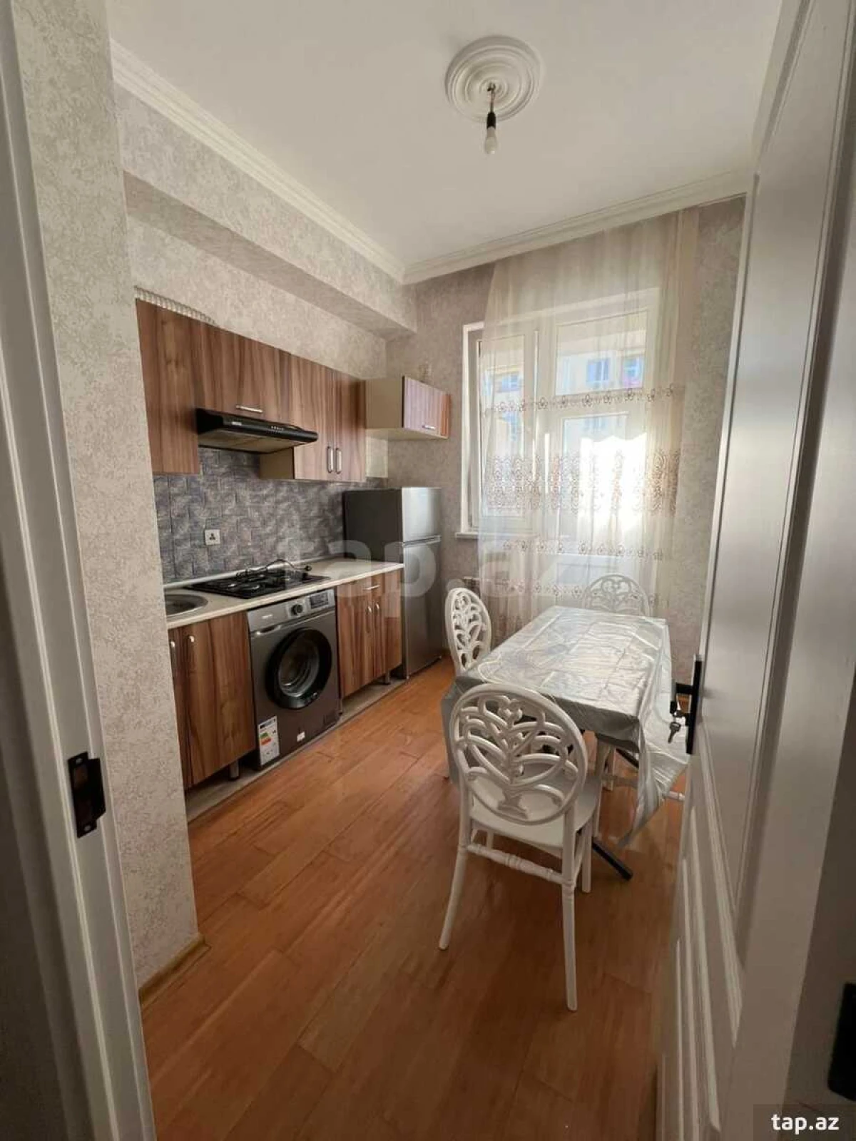 Kirayə verilir 1 otaqlı yeni tikili 48 m²
