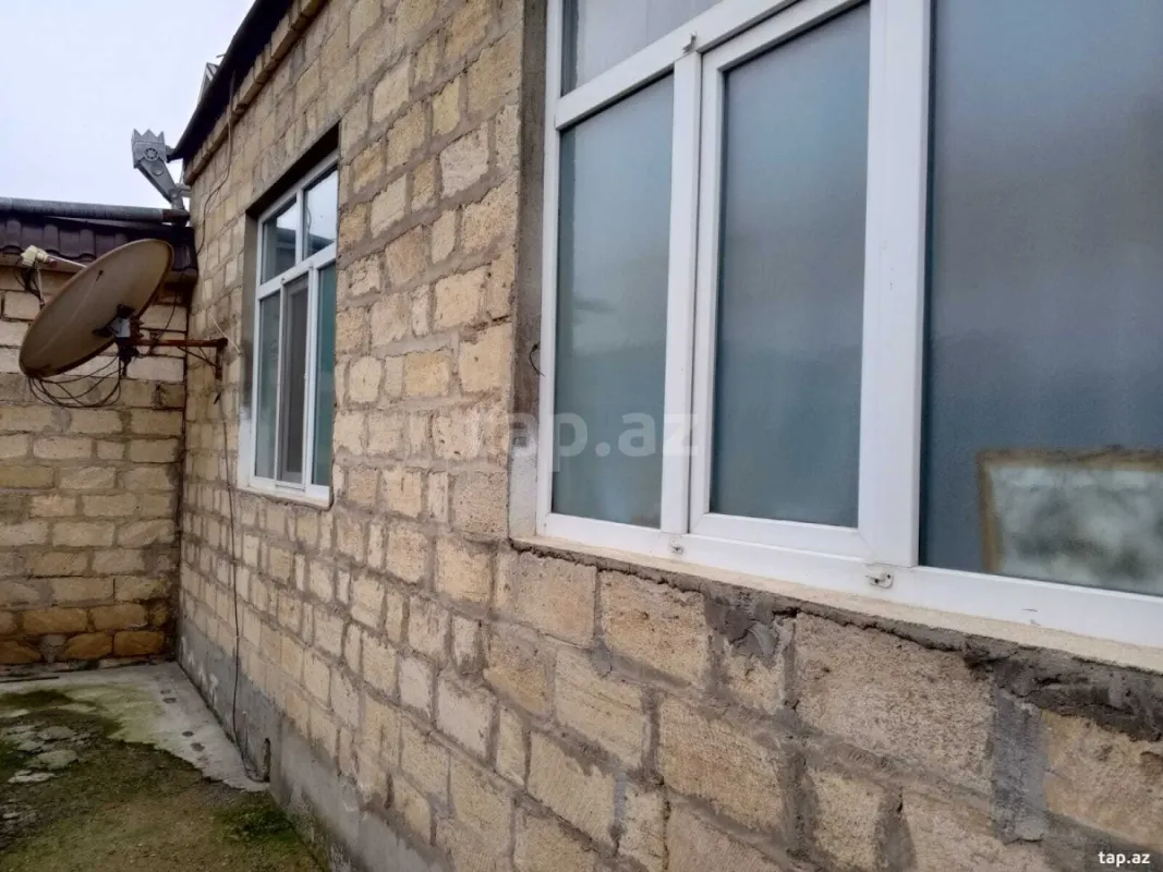 Satılır 5 otaqlı həyət evi