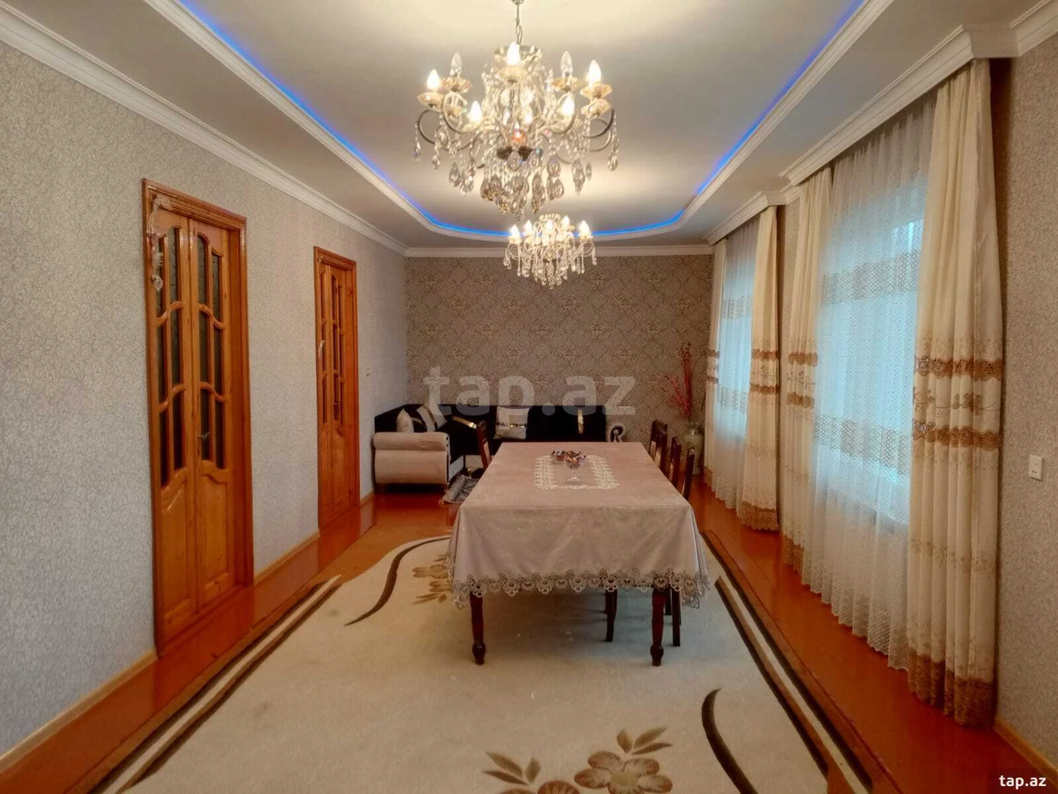 Satılır 5 otaqlı həyət evi