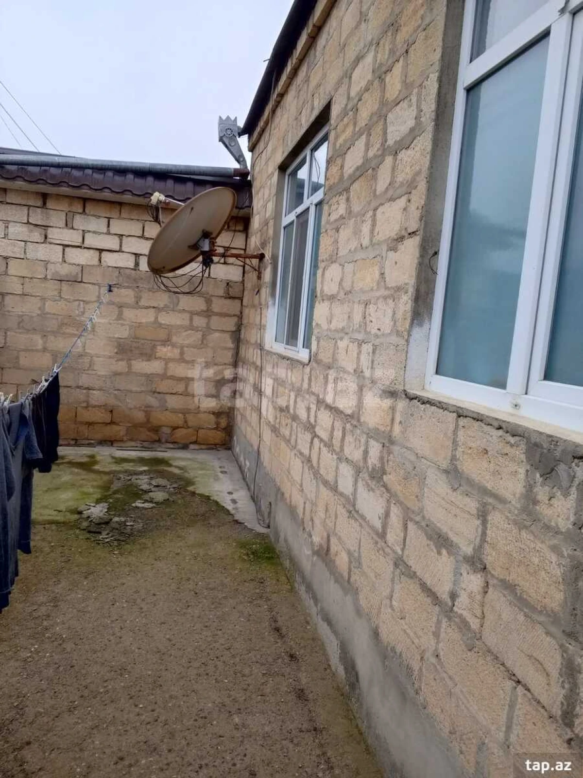 Satılır 5 otaqlı həyət evi