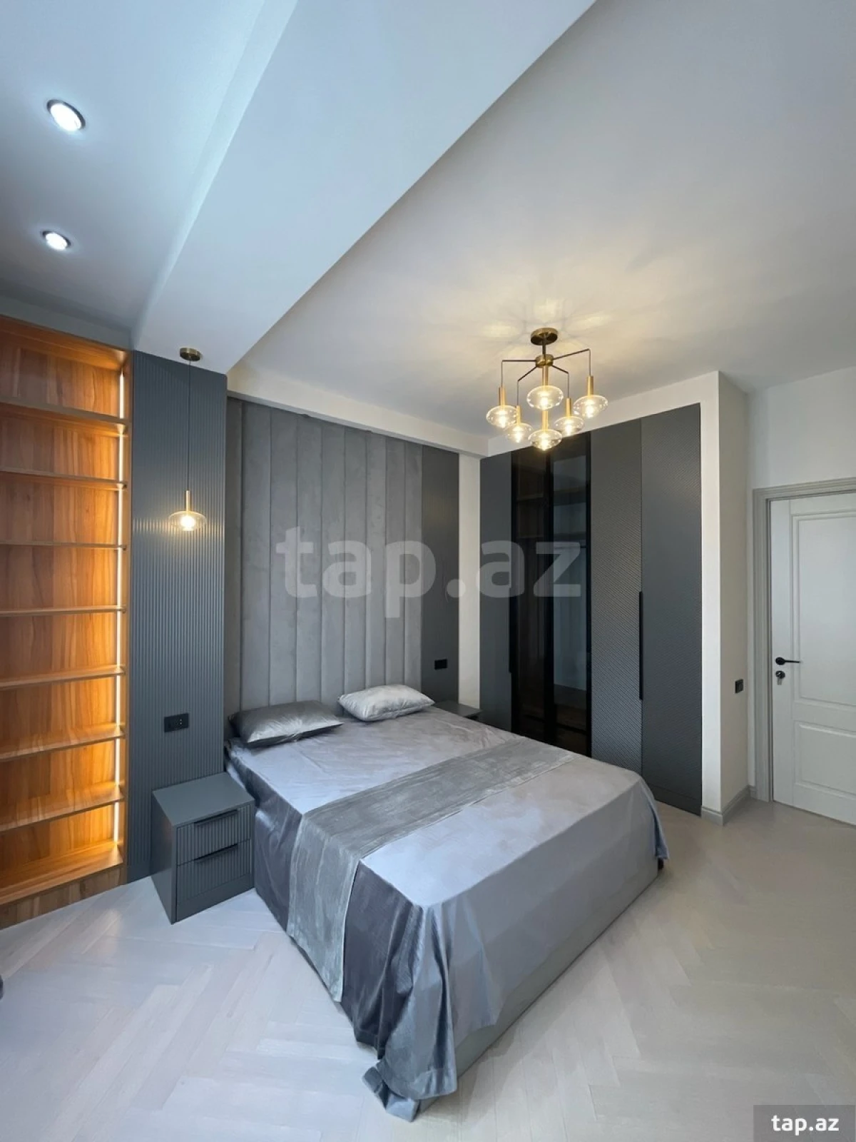 Satılır 2 otaqlı yeni tikili 68 m²