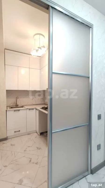 Satılır 3 otaqlı yeni tikili 74 m²