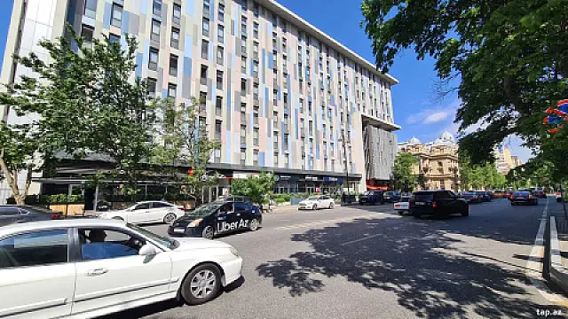 Kirayə verilir 2 otaqlı yeni tikili 109 m²