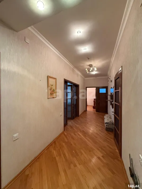 Kirayə verilir 2 otaqlı yeni tikili 109 m²