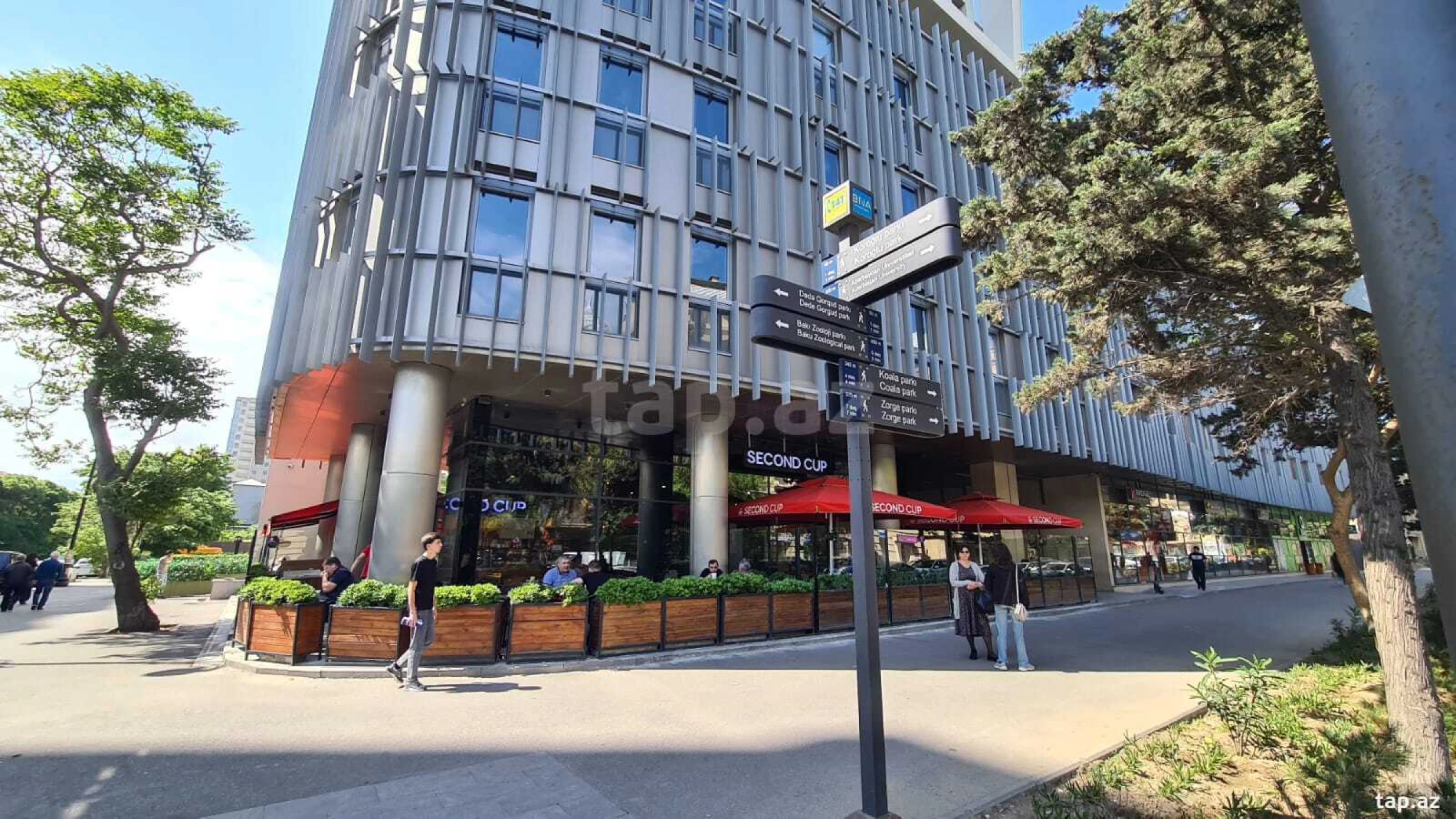 Kirayə verilir 2 otaqlı yeni tikili 109 m²