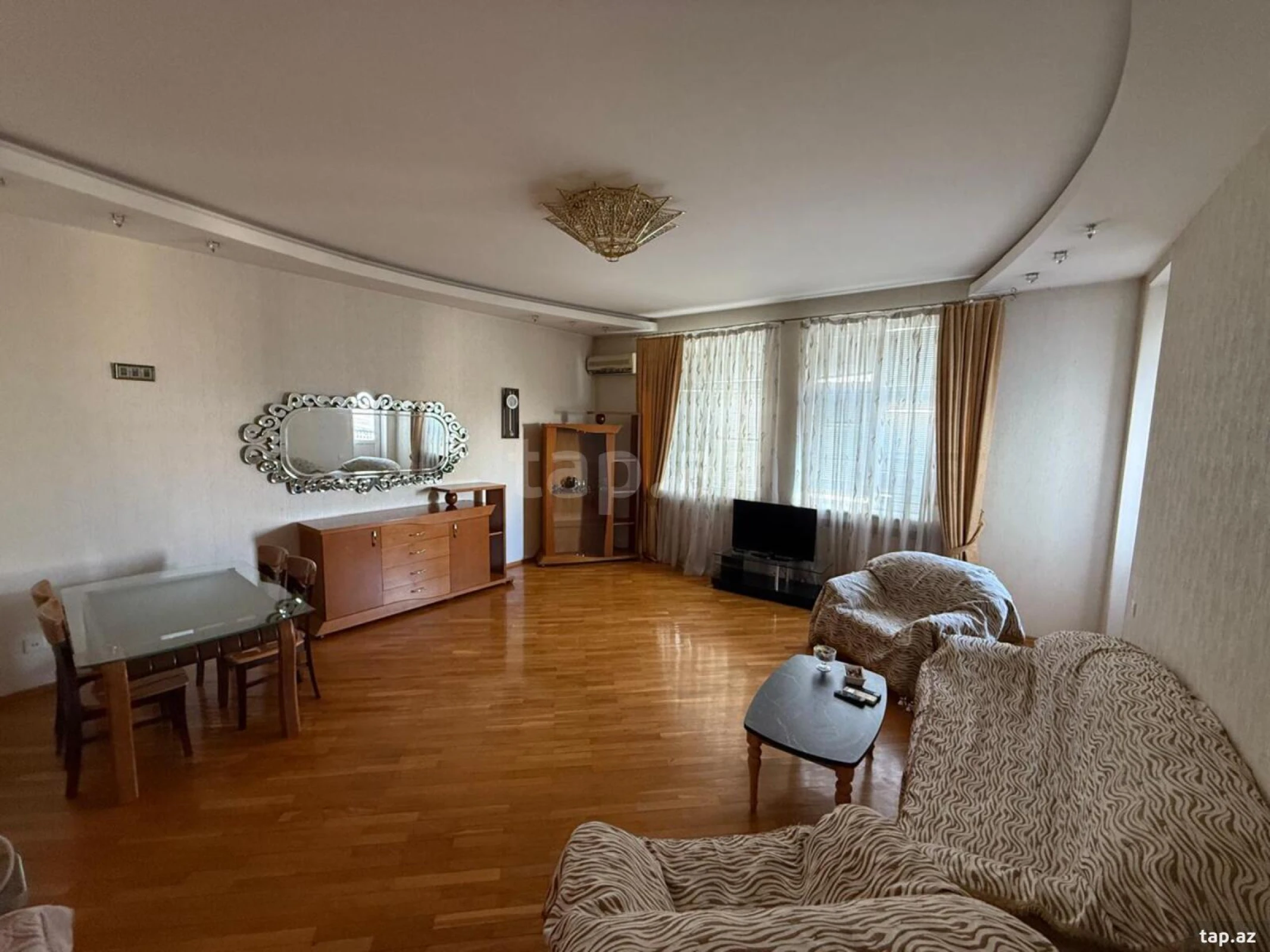 Kirayə verilir 2 otaqlı yeni tikili 109 m²