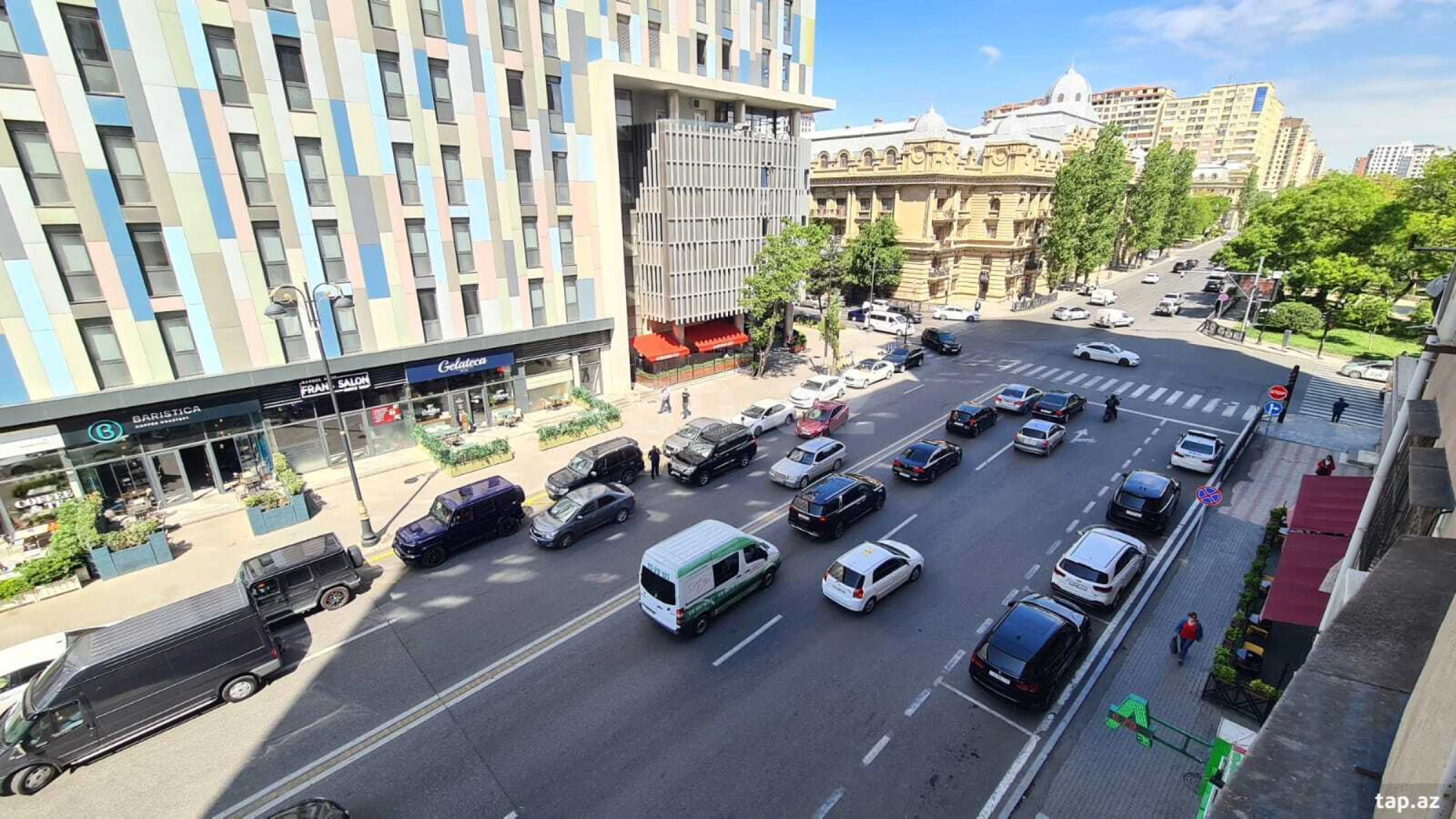 Kirayə verilir 2 otaqlı yeni tikili 109 m²