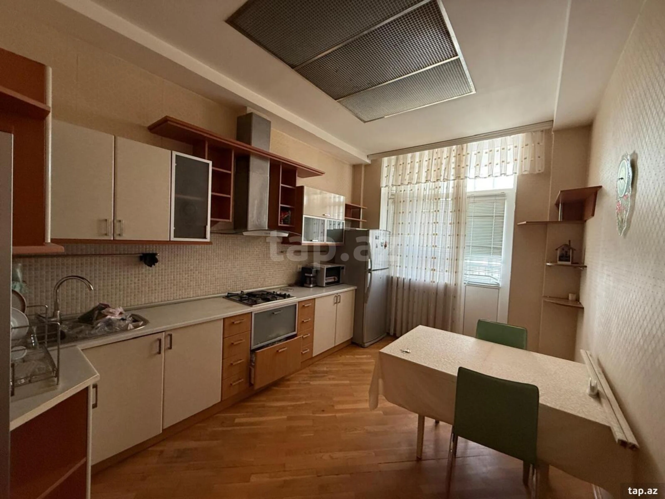 Kirayə verilir 2 otaqlı yeni tikili 109 m²