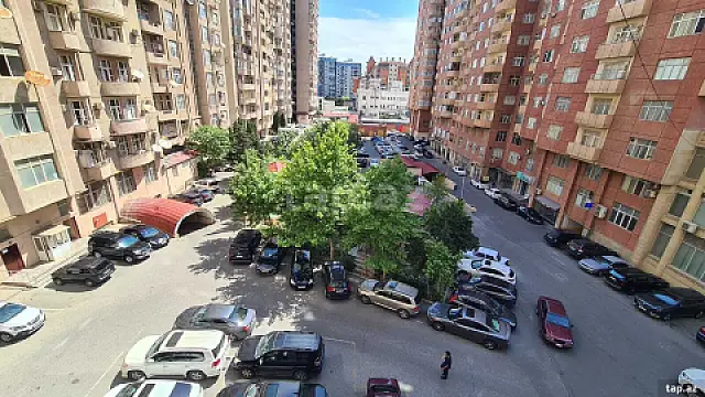 Kirayə verilir 2 otaqlı yeni tikili 109 m²