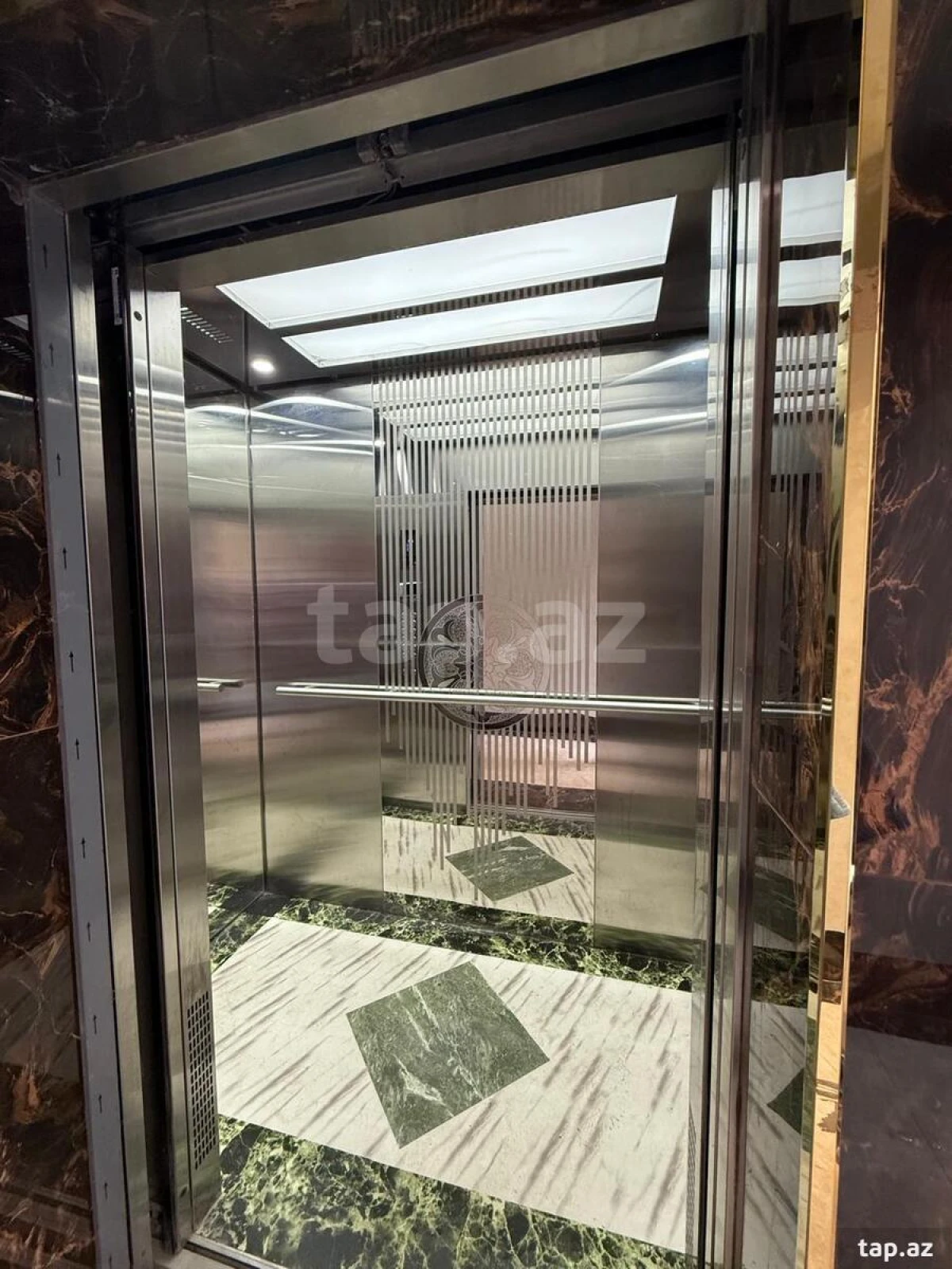 Kirayə verilir 2 otaqlı yeni tikili 109 m²