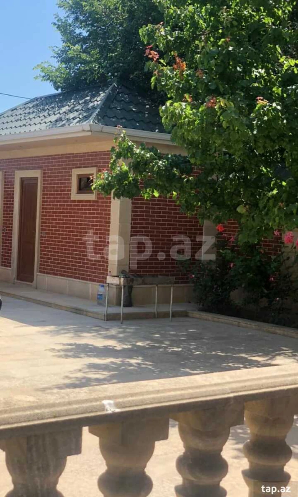 Satılır 7 otaqlı həyət evi