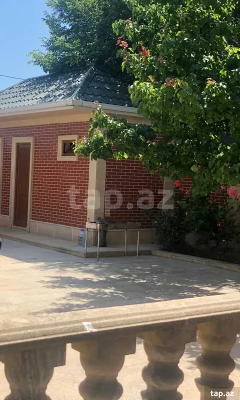 Satılır 7 otaqlı həyət evi