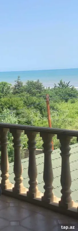 Satılır 7 otaqlı həyət evi