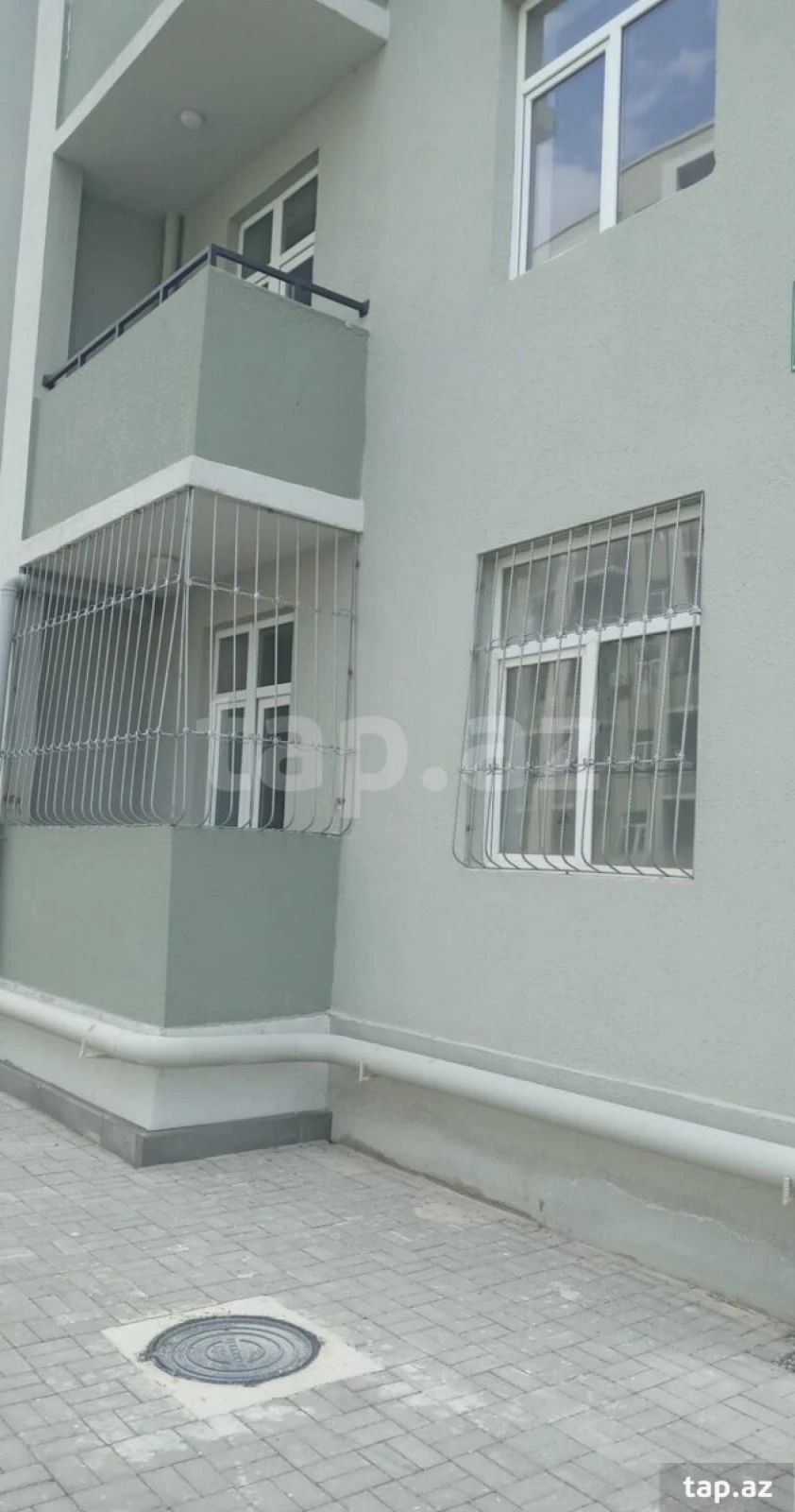 Kirayə verilir 4 otaqlı yeni tikili 100 m²