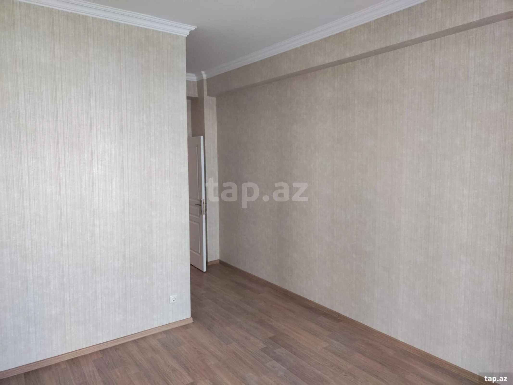 Kirayə verilir 4 otaqlı yeni tikili 100 m²