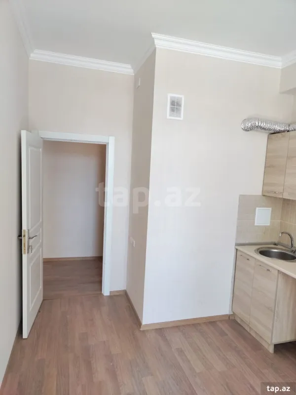 Kirayə verilir 4 otaqlı yeni tikili 100 m²